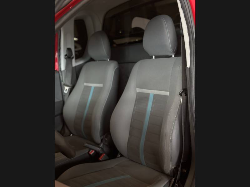 CHEVROLET - MONTANA - 2015/2016 - Vermelha - R$ 54.900,00