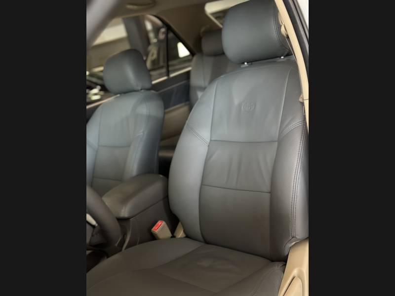 TOYOTA - HILUX SW4 - 2012/2012 - Prata - R$ 103.900,00