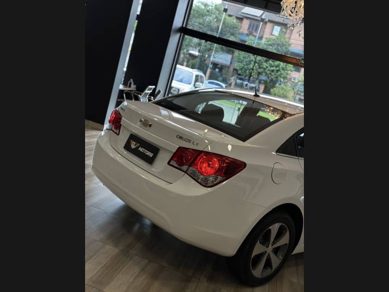CHEVROLET - CRUZE - 2013/2013 - Branca - R$ 58.900,00