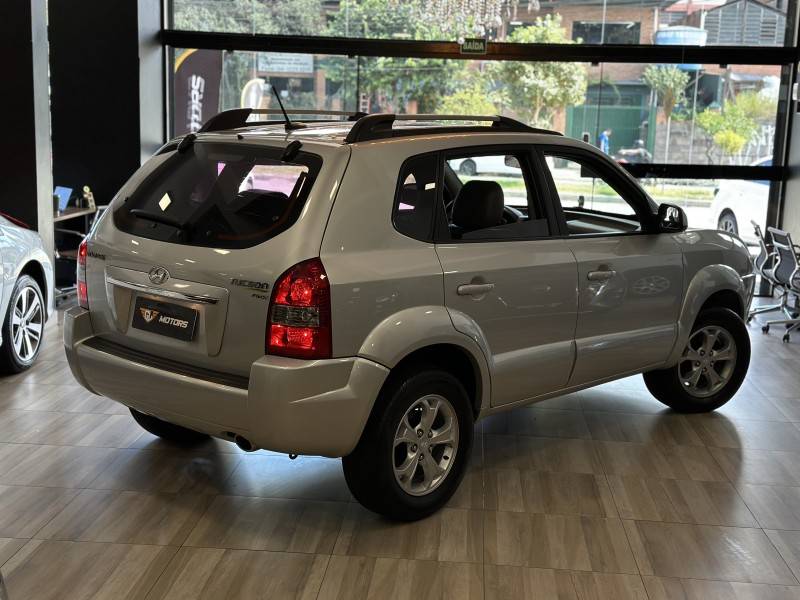 HYUNDAI - TUCSON - 2016/2017 - Prata - R$ 69.900,00