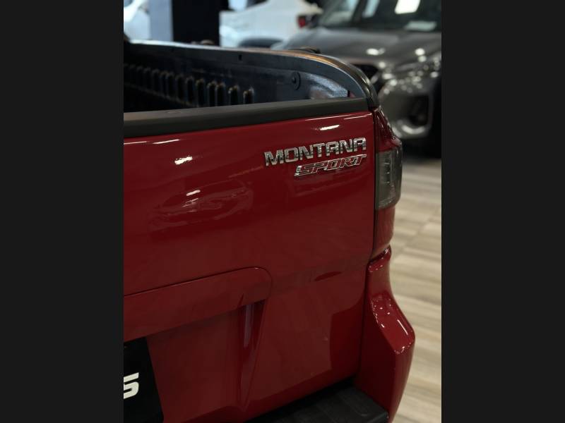CHEVROLET - MONTANA - 2015/2016 - Vermelha - R$ 54.900,00