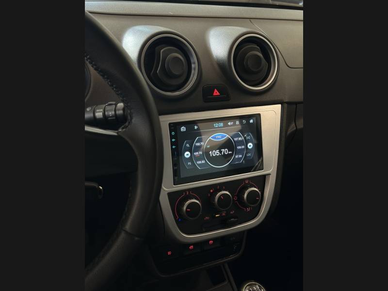 VOLKSWAGEN - GOL - 2011/2012 - Branca - R$ 37.900,00