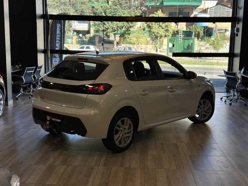PEUGEOT - 208 - 2022/2023 - Branca - R$ 76.900,00