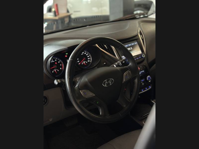 HYUNDAI - HB20S - 2018/2019 - Preta - R$ 73.900,00