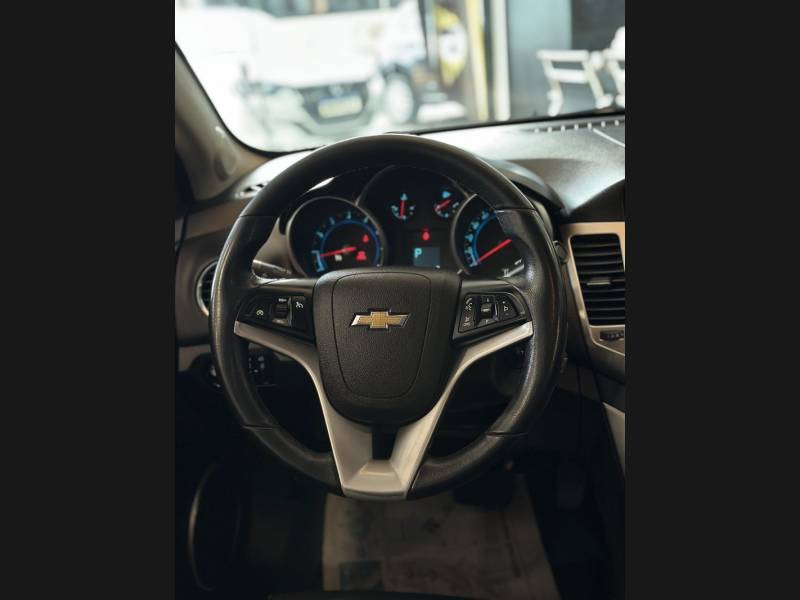 CHEVROLET - CRUZE - 2013/2013 - Branca - R$ 58.900,00