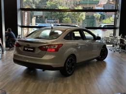 FORD - FOCUS - 2015/2015 - Prata - R$ 59.900,00