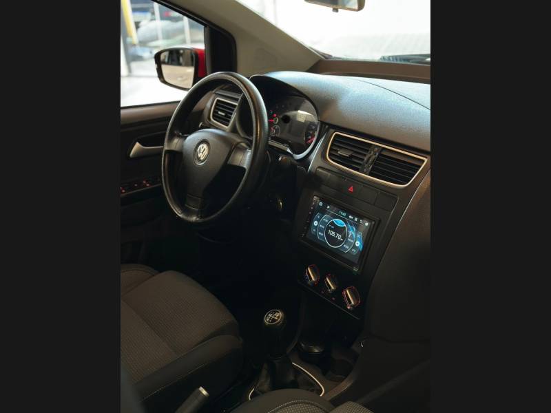 VOLKSWAGEN - SPACEFOX - 2011/2011 - Vermelha - R$ 41.900,00