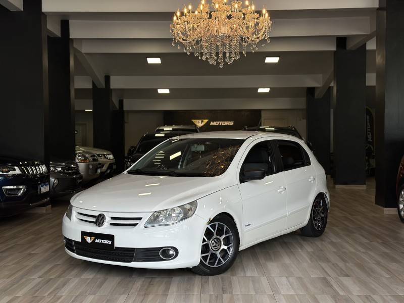 VOLKSWAGEN - GOL - 2011/2012 - Branca - R$ 37.900,00