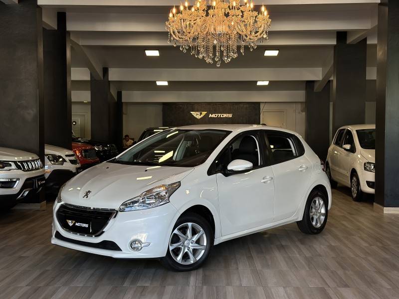 PEUGEOT - 208 - 2014/2015 - Branca - R$ 41.900,00