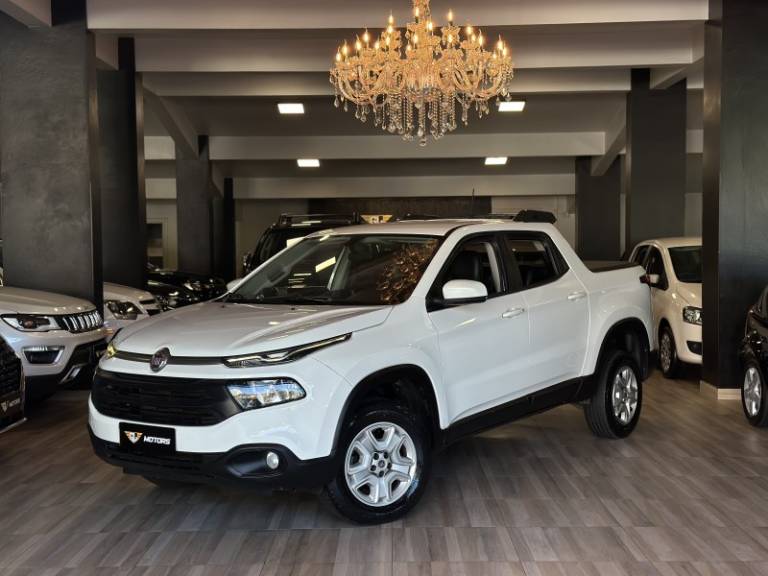FIAT - TORO - 2018/2019 - Branca - R$ 88.900,00