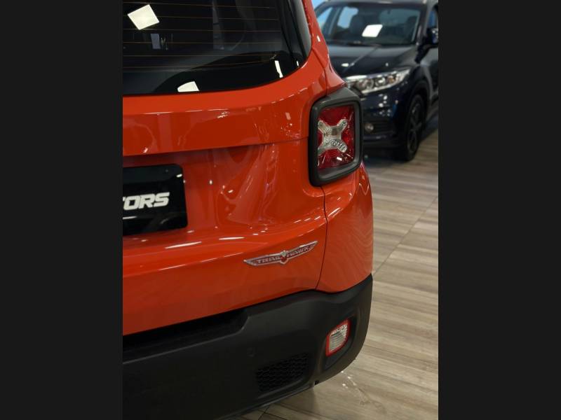 JEEP - RENEGADE - 2015/2016 - Laranja - R$ 89.900,00