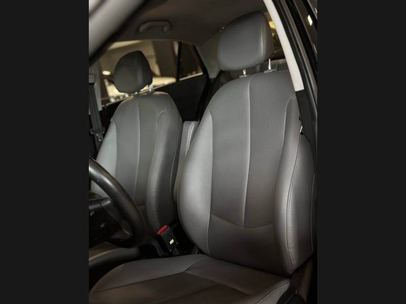HYUNDAI - HB20S - 2018/2019 - Preta - R$ 73.900,00