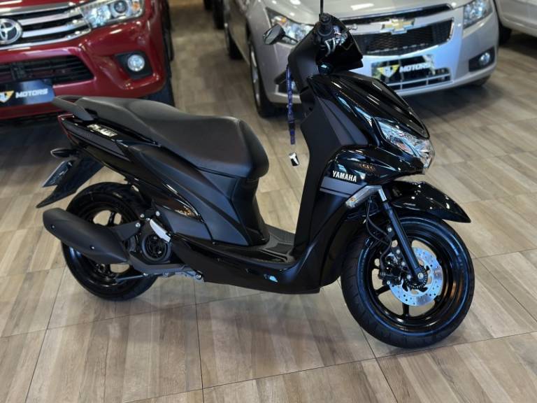 YAMAHA - FLUO 125 ABS - 2023/2024 - Preta - R$ 14.900,00