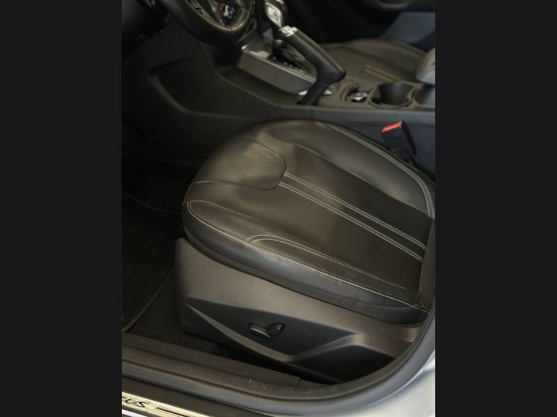 FORD - FOCUS - 2015/2015 - Prata - R$ 59.900,00