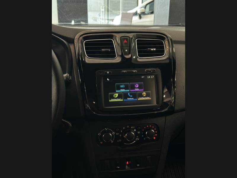 RENAULT - LOGAN - 2019/2020 - Preta - R$ 57.900,00