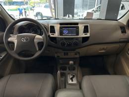 TOYOTA - HILUX SW4 - 2012/2012 - Prata - R$ 103.900,00
