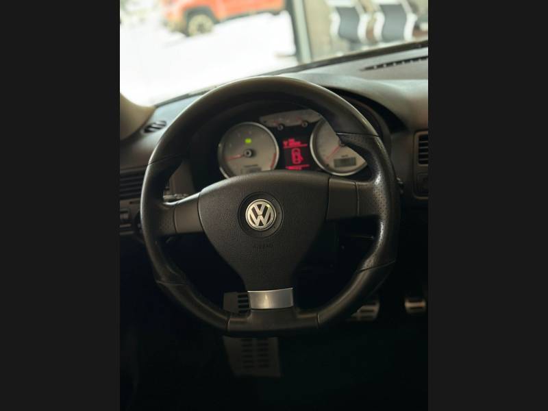 VOLKSWAGEN - GOLF - 2012/2013 - Prata - R$ 57.900,00