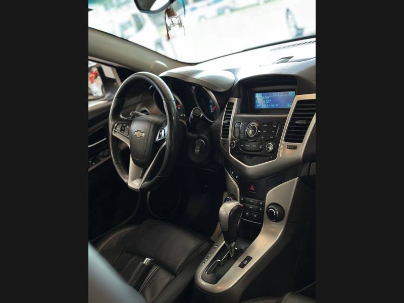 CHEVROLET - CRUZE - 2013/2013 - Branca - R$ 58.900,00