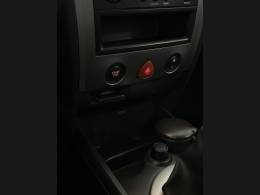 RENAULT - MÉGANE - 2011/2012 - Preta - R$ 35.900,00