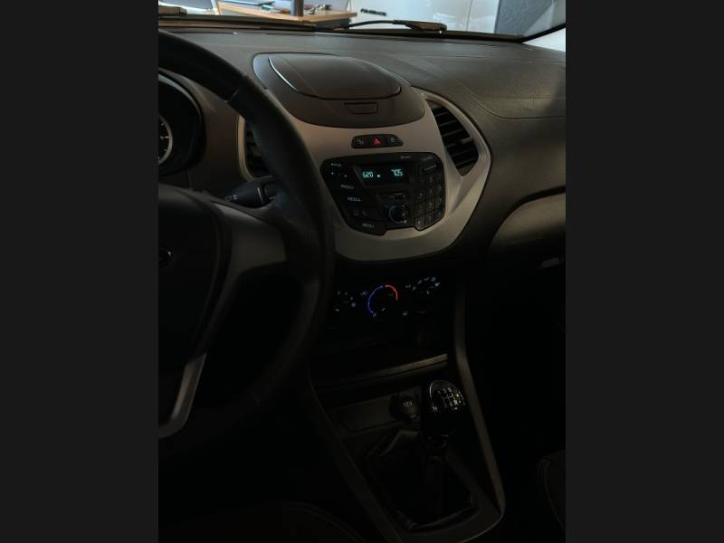 FORD - KA - 2017/2018 - Preta - R$ 43.900,00