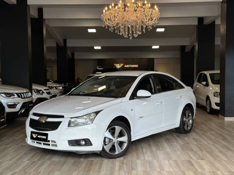 CHEVROLET - CRUZE - 2013/2013 - Branca - R$ 58.900,00