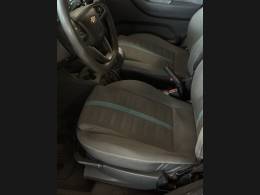 CHEVROLET - MONTANA - 2015/2016 - Vermelha - R$ 54.900,00