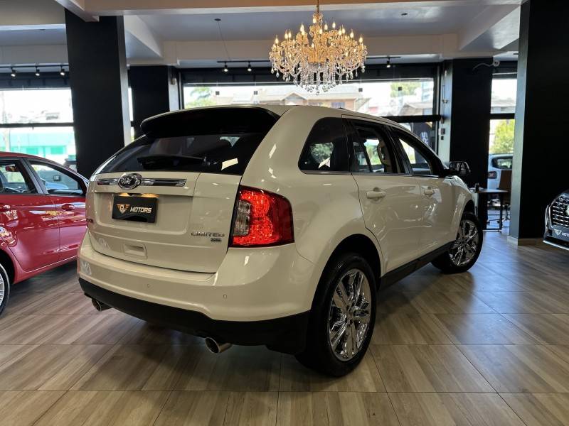 FORD - EDGE - 2012/2013 - Branca - R$ 75.900,00
