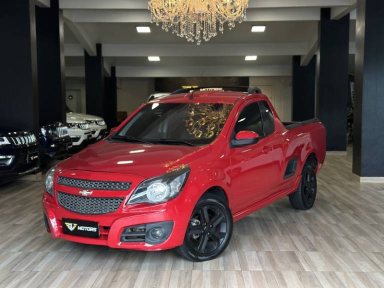 CHEVROLET - MONTANA - 2015/2016 - Vermelha - R$ 54.900,00