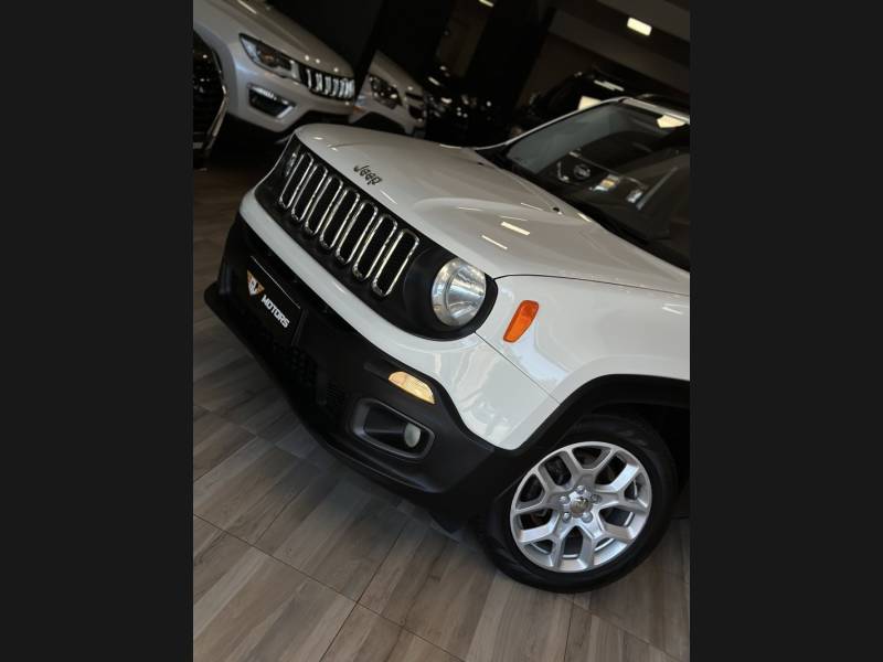 JEEP - RENEGADE - 2015/2016 - Branca - R$ 75.900,00