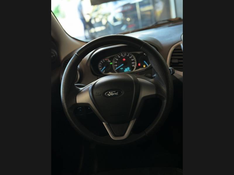 FORD - KA - 2017/2018 - Preta - R$ 43.900,00