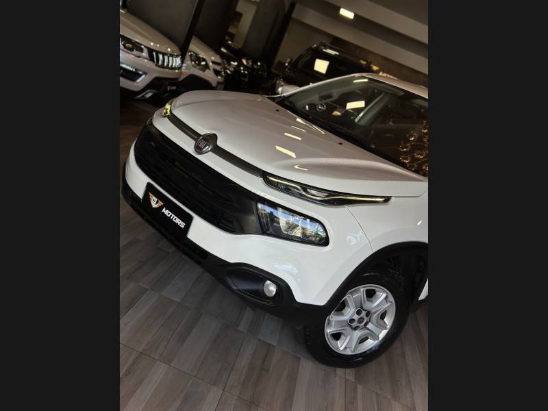 FIAT - TORO - 2018/2019 - Branca - R$ 88.900,00