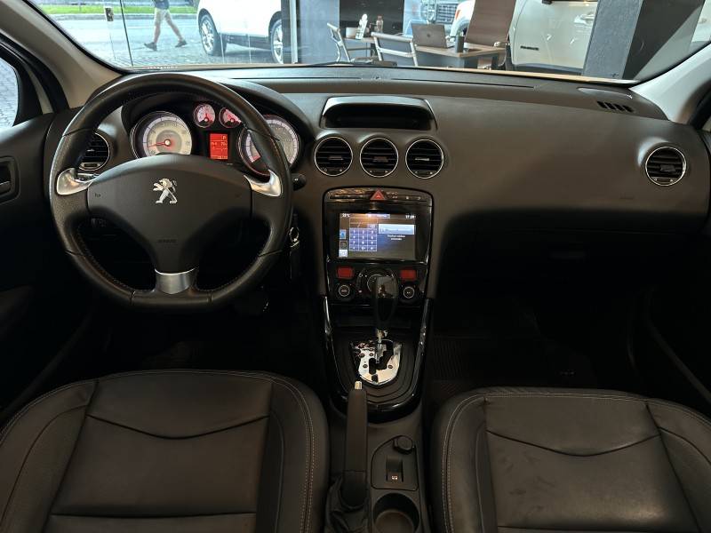 PEUGEOT - 308 - 2016/2016 - Branca - R$ 59.900,00