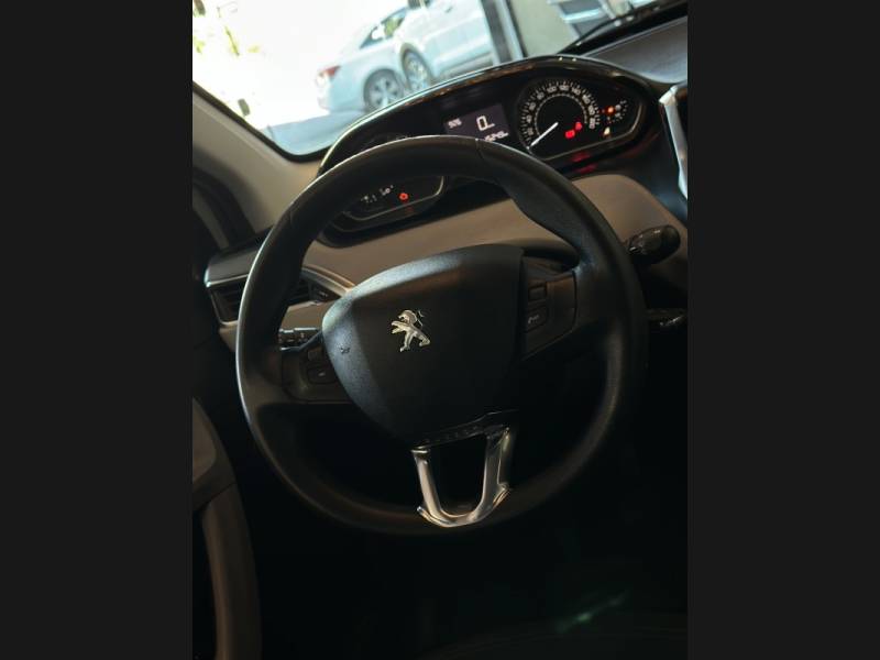 PEUGEOT - 208 - 2014/2015 - Branca - R$ 41.900,00