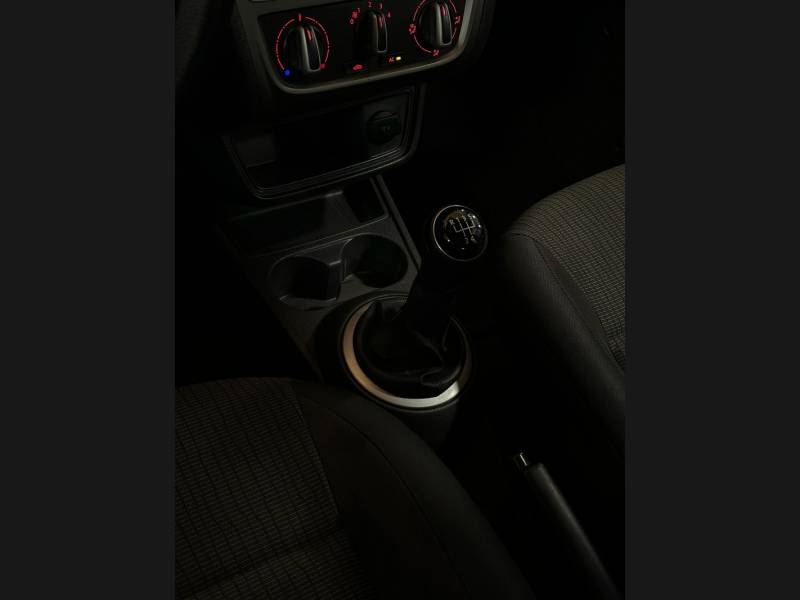 VOLKSWAGEN - VOYAGE - 2012/2013 - Vermelha - R$ 38.900,00