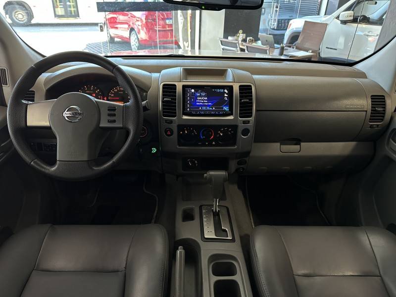 NISSAN - FRONTIER - 2008/2009 - Branca - R$ 76.900,00