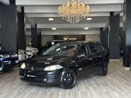 RENAULT - MÉGANE - 2011/2012 - Preta - R$ 35.900,00