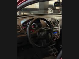 VOLKSWAGEN - VOYAGE - 2012/2013 - Vermelha - R$ 38.900,00