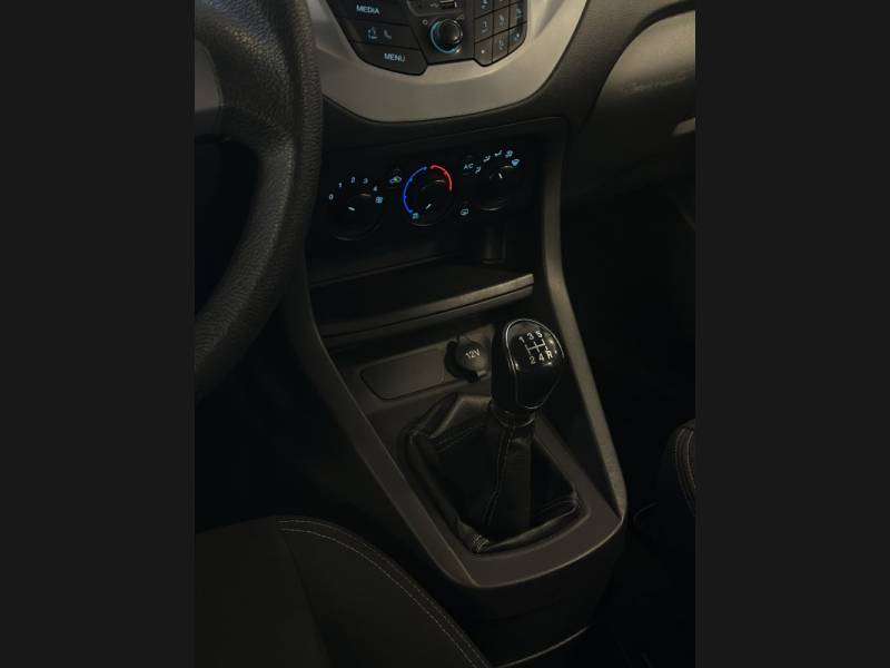 FORD - KA - 2017/2018 - Preta - R$ 43.900,00